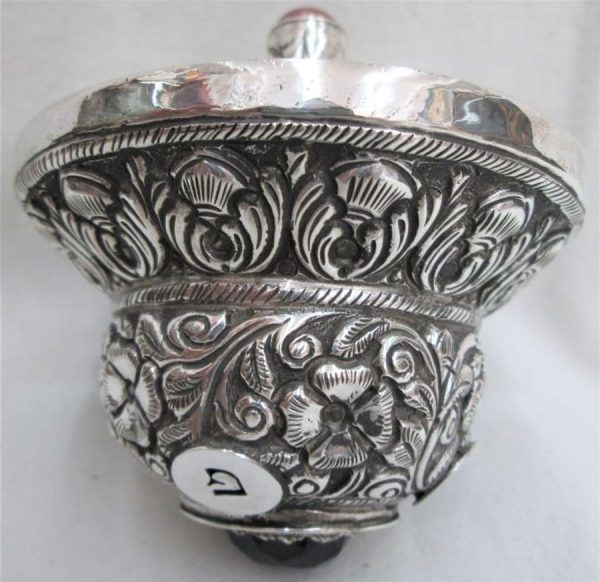 Sterling silver Hanukah Dreidel Sevivon Silver Amethyst handmade. Made By S. Ghatan ( Katan). Dimension diameter 8.8 cm X 9.5 cm.