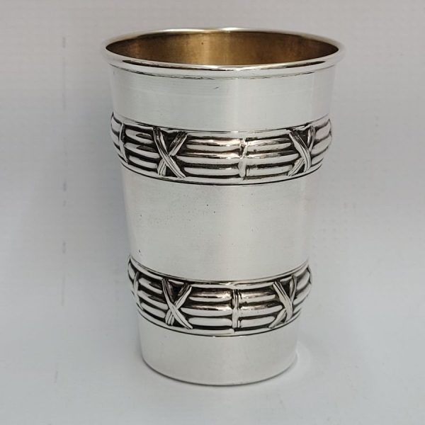 Handmade sterling silver Kiddush chalice contemporary a rope around cup. Dimension diameter 6.4 cm X 8.7 cm approximately.