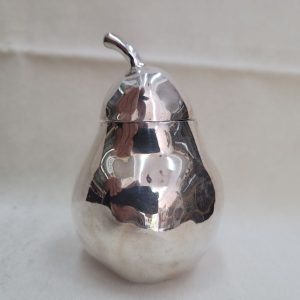 Havdalah spice box pear shape sterling silver pear shape handmade by S. Ghatan ( Katan ) .Dimension 9.4 cm X diameter 6 cm approximately.