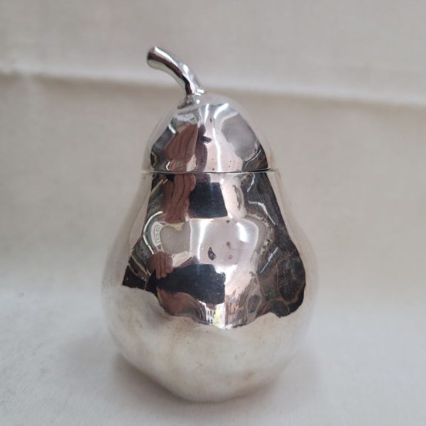 Havdalah spice box pear shape sterling silver pear shape handmade by S. Ghatan ( Katan ) .Dimension 9.4 cm X diameter 6 cm approximately.