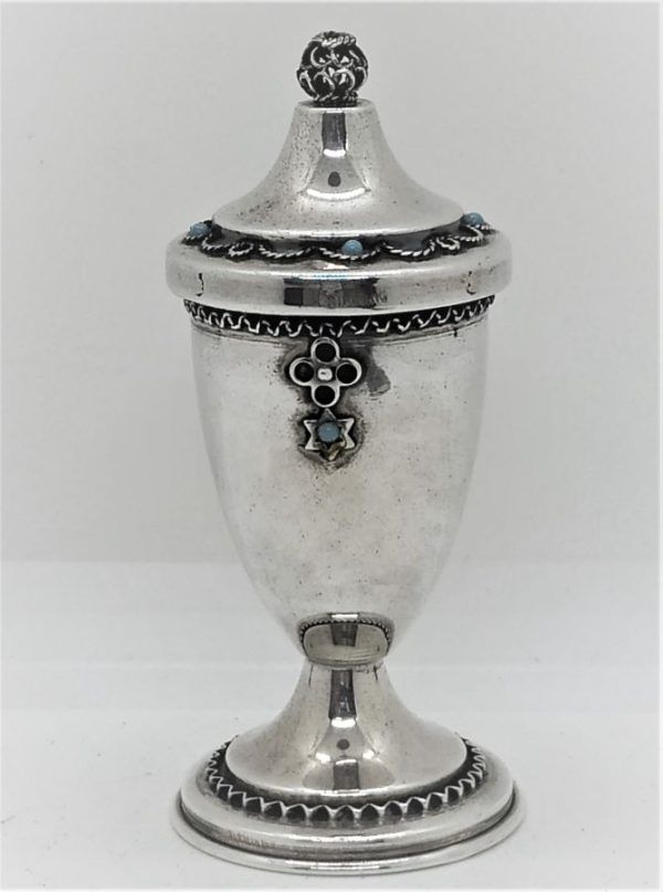 Havdalah spice box Turquoise sterling silver with silver Yemenite filigree designs around & Magen David stars diameter 3.7 cm X 8.5 cm.