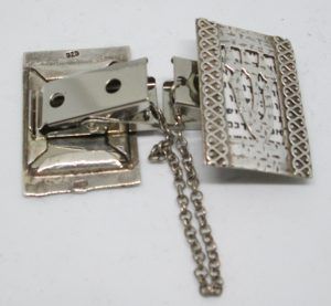 Handmade sterling silver Tallit holders Shema prayers inside Yemenite filigree frame and Shin inside. Dimension 3.4 cm X 2.3 cm approximately.