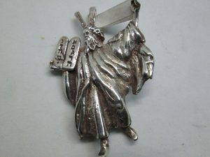 Handmade sterling silver Moses10 Commandments Pendant 3 dimension design. Dimension 4.7 cm X 3.2 cm X 0.6 cm approximately.