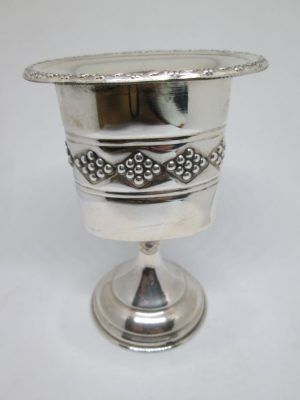 Handmade sterling silver Candle holder Havdalah pearl with silver pearl beads designs around candle holder 7 cm X 5.1 cm X 9.7 cm.