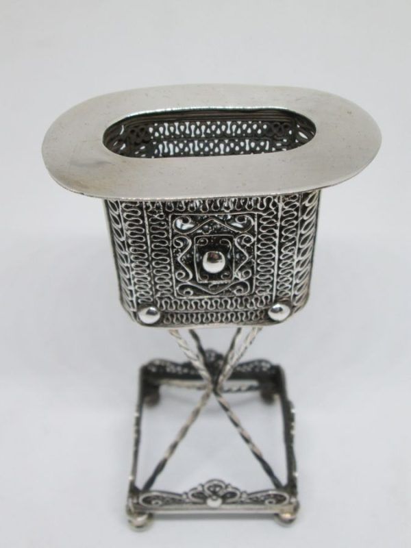 Handmade sterling silver Yemenite filigree Havdalah candle holder intricate filigree design 6.1 cm X 3.9 cm X 101 cm approximately.