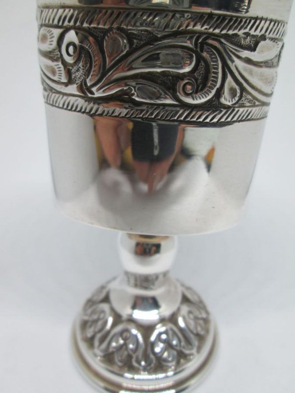 Handmade sterling silver Havdalah candle holder roses with engraved floral designs around. Dimension 6.7 cm X 4.8 cm X 9.1 cm approximately.