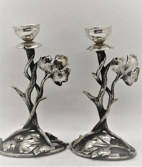 Sterling silver wineleafs Sabbath candle holders sculptured vine  tree & vine  leaf  by Braude and signed. Dimension 5.8 cm X 8.2 cm X 13.8 cm.