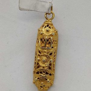 Handmade sterling silver Mezuzah pendant half rounded and gold plated with Yemenite filigree designs. Dimension 1.1 cm X 0.65 cm X 3.4 cm approximately.