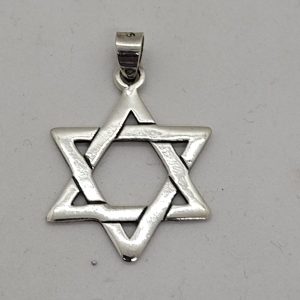 Traditional design style handmade Magen David Star Traditional shape. Suitable for men & women of all ages 2.2 cm X 2.6 cm X 0.16 cm.