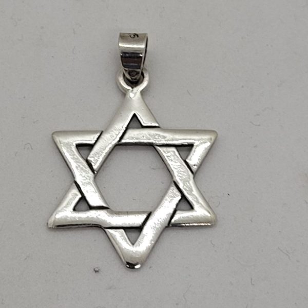 Traditional design style handmade Magen David Star Traditional shape. Suitable for men & women of all ages 2.2 cm X 2.6 cm X 0.16 cm.