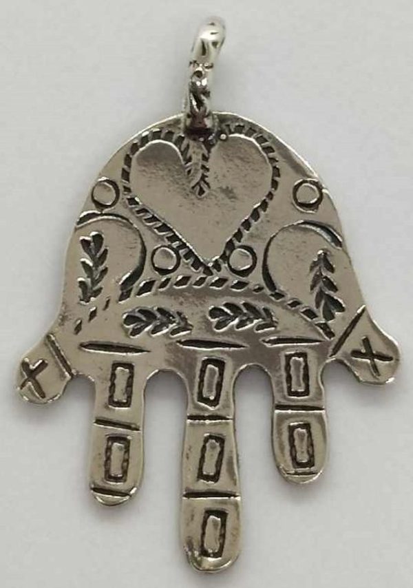 Handmade sterling silver Hamsa Chamsa pendant heart engraved in center and engravings designs. Dimension 3 cm X 2.6 cm X 0.1 cm approximately.