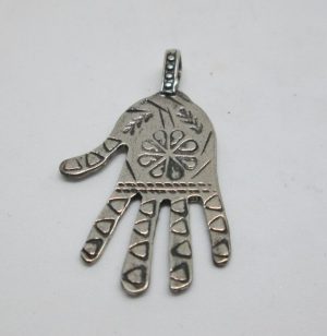Handmade sterling silver Hamsa Chamsa pendant engraved designs on top of pendant. Dimension 2.1 cm X 2.9 cm X 0.1 cm approximately.