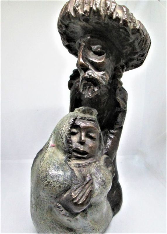 An original bronze sculpture father bride  of a Chassid Rabby embracing his young daughter bride covered with greenish patina shawl.