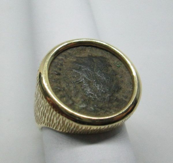 Handmade 14 carat gold antique coin gold ring set with genuine antique coin found in Israel. Roman coin 4th century AD. Dimension diameter 1.9 cm.