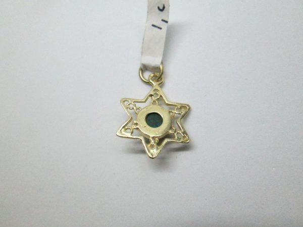 Handmade 14 carat yellow gold Magen David star pendant Elat filigree Yemenite set with Elat stone 1.5 cm X 1.7 cm X 0.15 cm approximately.