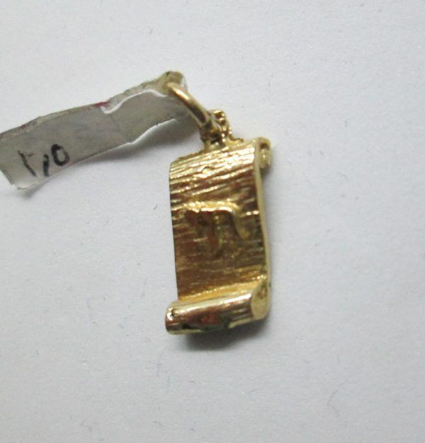Handmade 14 carat gold pendant parchment shape with Hay Magen David star. Dimension 1.35 cm X 0.75 X 0.26 cm approximately.