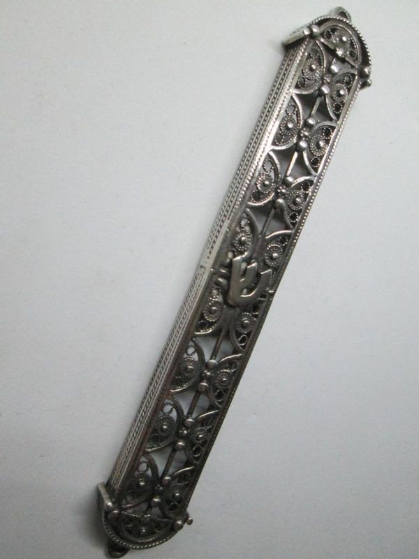 Handmade Mezuzah Silver Filigree Pagoda shape fine Yemenite filigree. Suitable for parchment up to 10.6 cm .Dimension 1.6 cm X 12.5 cm.