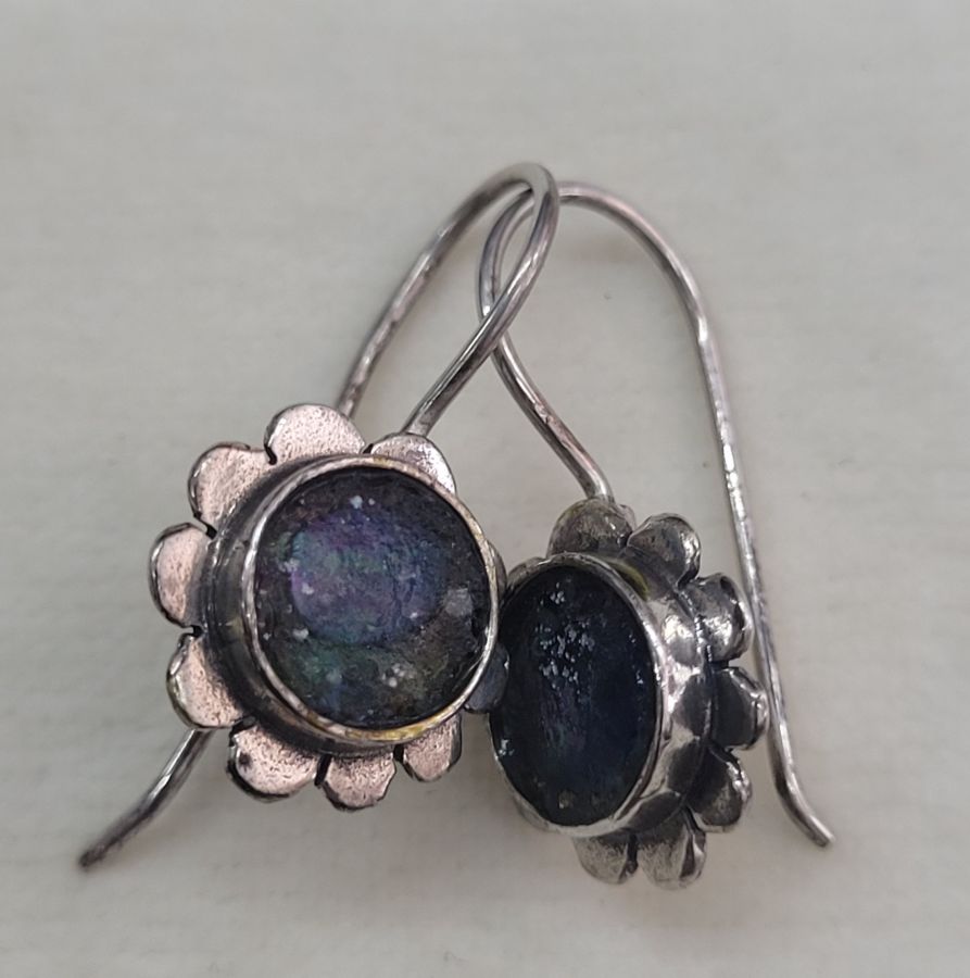 Earrings Roman glass sunflower - Image 3