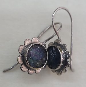 Handmade sterling silver Earrings Roman glass sunflower shape contemporary design shape set with genuine Roman glass, diameter 1.3 cm approximately.