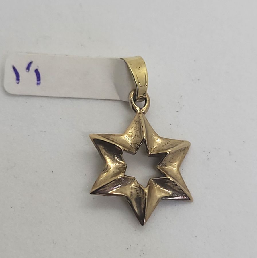 Star Pendant Rose Gold - Image 9