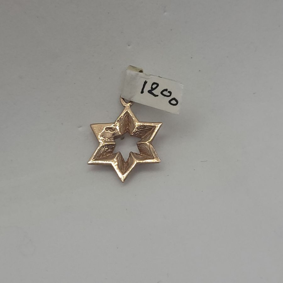 Star Pendant Rose Gold - Image 13