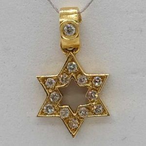 18 Carat yellow gold star of David set with 13 genuine white diamonds total weight 11 pts, VVS clarity 0.9 cm X 1 cm X 0.2 cm approximately.