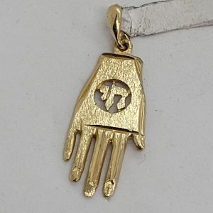 Handmade 14 carat gold Hamsa Chamsa Pendant Medium Hay with Hay cut out in center. Dimension 1.7 cm X 2.5 cm X 0.1 approximately.
