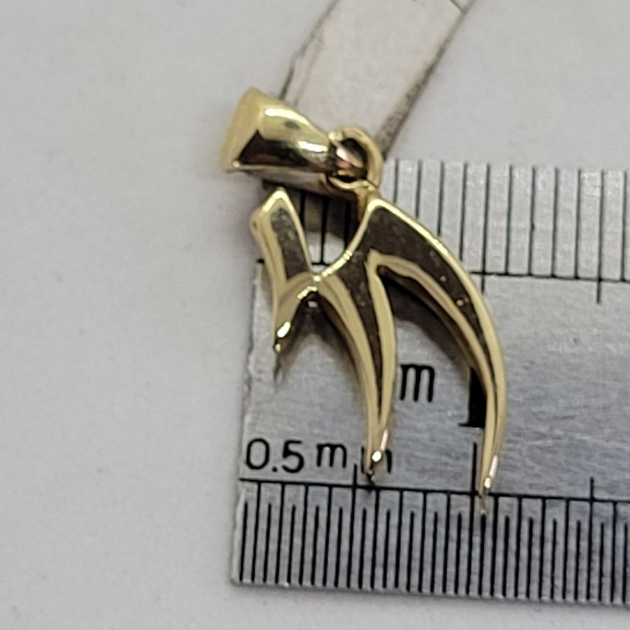 Gold Hay Chai Pendant - Image 4