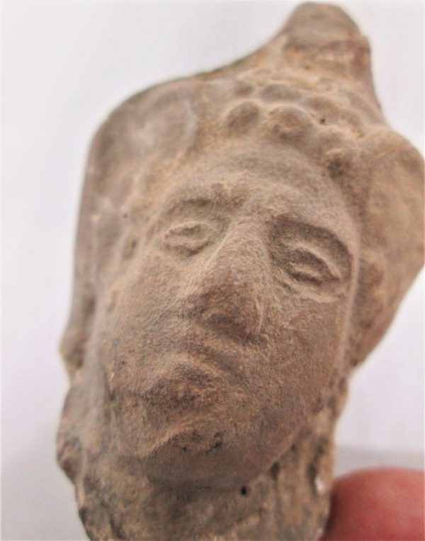 Genuine Antique Roman head statue pottery found in Israel 4th century AD. It can enrich your private collection for its uniqueness.