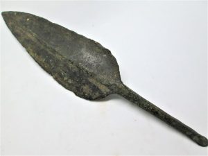 Antique bronze arrowhead long genuine Bronze age 1000 BC found in the holy land Israel. Dimension 12.5 cm X 2.7 approximately.