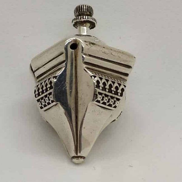 Chanuka Hanukah Dreidel Sevivon Sterling Silver with engraved letters. Dimension 2.2 cm X 2.2 cm X 3.8 cm approximately.
