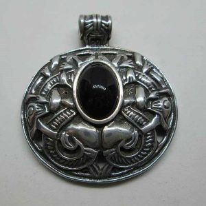 Contemporary handmade sterling silver pendant black Onyx set with oval cabochon cut black Onyx. Dimension 3.9 cm X 4.3 cm approximately.