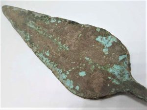 Genuine antique bronze spear head aged 200  BC. From private collection in fine condition. Dimension 12.6 cm X 5.7 cm approximately.