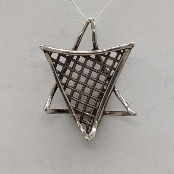 Handmade sterling silver MagenDavid pendant contemporary web very updated design. Dimension 2.1 cm X 2.8 cm approximately.