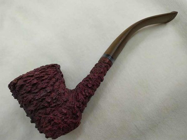 Vintage Wood Shalom Pipe 1960's made in Jerusalem in a factory that was open for about 3 years only. Dimension 5.5" X 2" approximately.