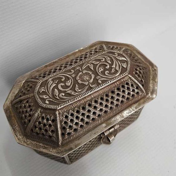 Handmade Etrog cutout box silver vintage for the Sukkot feast of Tabernacles.  It is ornate with floral engravings & cut out waves.