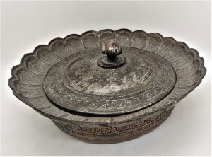 Antique copper candy box handmade copper silver plated candy box Safavid 18th century Middle Eastern. Dimension  diameter 21 cm X 8 cm.