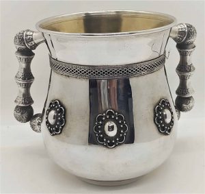 Natla Washing Hands Mug handmade.Handmade sterling silver Natla washing hands mug with Yemenite filigree designs. Dimension diameter 10 cm X 12 cm.