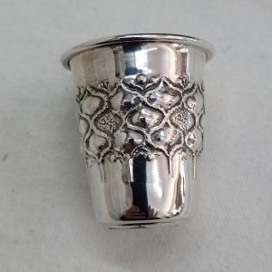   Silver Small Wine Cup handmade. Handmade sterling silver liquor cup with embossed design. Dimension diameter 3.8 cm X 4.8 cm.