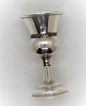 Sterling Silver Mini Cup Filigree handmade. Handmade sterling silver liquor cup with Yemenite filigree design. Dimension diameter 3.7 cm X 7.8 cm.