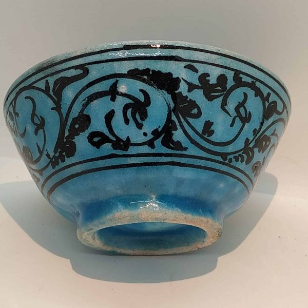 Glazed Ceramic Bowl Peacock MediumVintage handmade glazed blue ceramic bowl made in Persia early 20th century. Dimension diameter 16.8 cm X 8 cm .