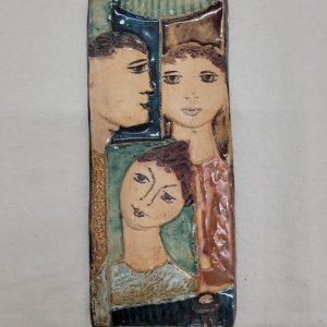 David Bathsheba Jonathan playing music is made by the famous ceramicist Ruth Factor. Dimension 10  cm X 23.5 cm approximately.