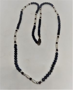 Agates Lapiz Pearls Necklace handmade. Handmade beads agates Lapiz Pearls necklace set wit sterling silver beads. Dimension length 62 cm.