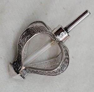 Handmade Silver Dreidel Filigree Ribbons design and Yemenite filigree by S. Ghatan Katan. Dimension 1.8 cm X 1.8 cm X 2.55 cm.