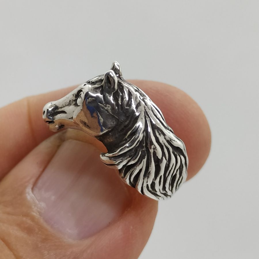 Alex Jona Equestrian Horseshoe Nail 18 Karat White Gold Ring For Sale at  1stDibs | horseshoe nail ring, horseshoe nail engagement ring, horse nail  ring