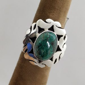 A very successful Vintage Elat Stone Ring designed ring made in Israel at the late 1960's adjustable finger size, 2.8 cm X 1.8 cm.