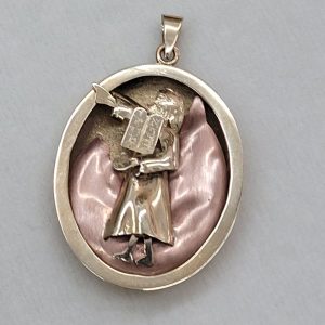 Handmade 14 carat yellow and pink gold Moses receiving commandments pendant at Mount Sinai, oval shape pendant.
