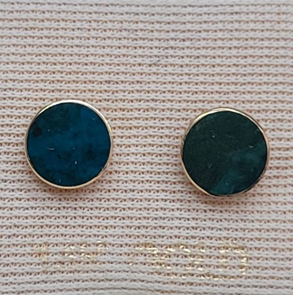 Handmade 14 carat gold round stud earrings flat Elat stones set with round smooth flat Elat stones, semi precious stones found in Israel. 