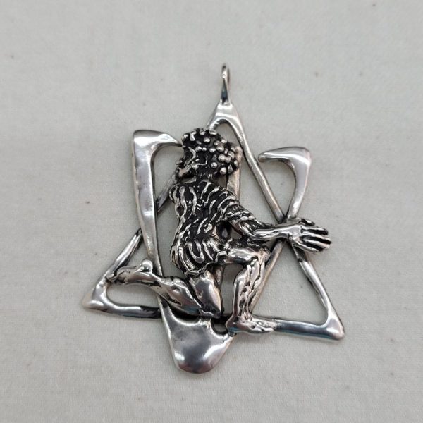 Handmade sterling silver Magen David's harp pendant, King David playing his harp shaped as a Star of David.   Dimension 5.2 cm X 6.1 cm approximately.