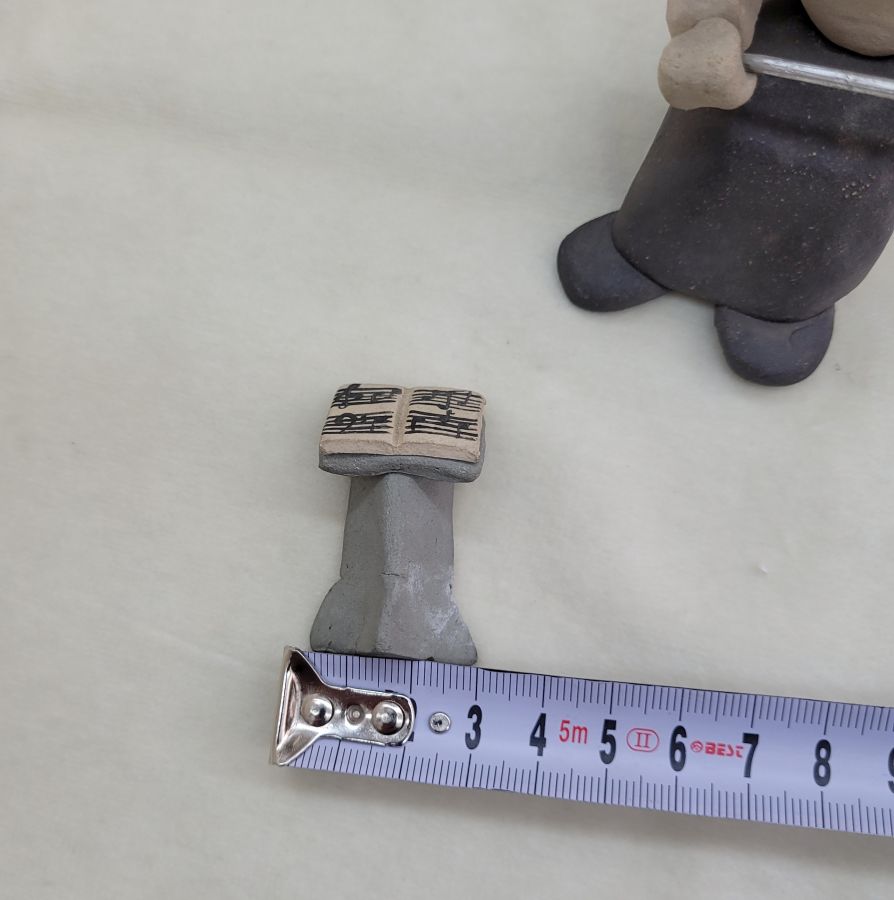 Ceramic sculpture Maestro Girl - Image 7